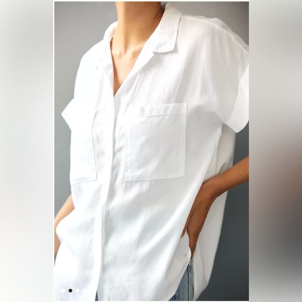 Cloth & Stone Two-Pocket Buttondown White Blouse